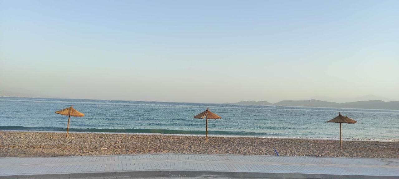 Sun, Sea, And Sand-Only 20 Footsteps To The Beach Korinth Exterior foto